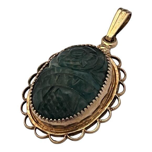 Vintage Gold Tone Pendant Green Glass Filigree Setting Mid Century  7S - Picture 7 of 7